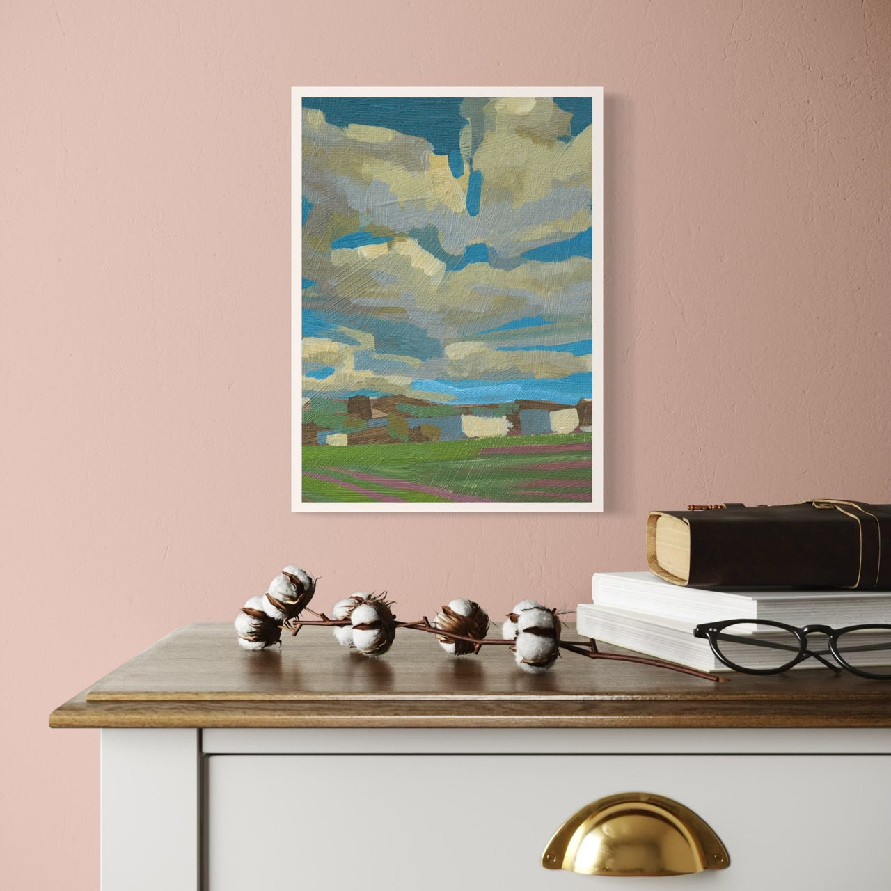 Mini-Poster "Hort" mit heiterem Wolkenhimmel, 21x29,7 cm im modernen Wohnambiente.